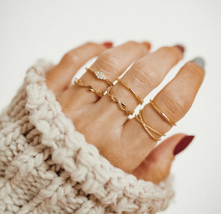 اکسسوری‌ های مناسب فصل سرد برای استایل زنانه